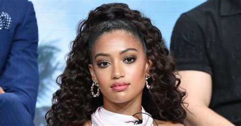 who is samantha logan dating|What We Know About All American Star Samantha。